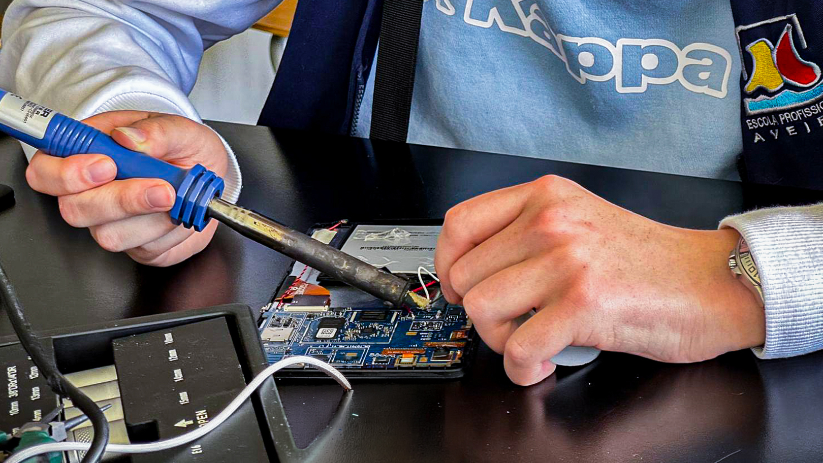 Curso Técnico(a) de Eletrónica e Telecomunicações